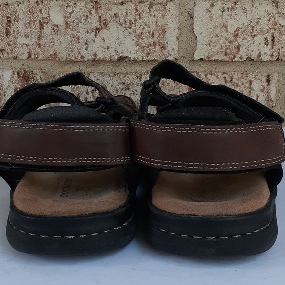 dockers leather sandals